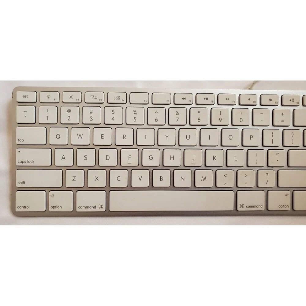 Apple A1243 Aluminium USB Wired Keyboard With Numeric Keypad FOR PARTS ONLY